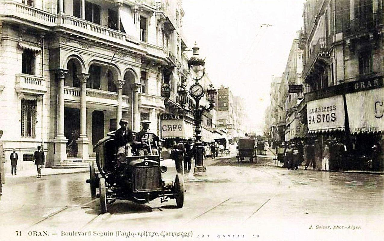 1486- Oran - Boulevard Seguin - Auto-voiture d'arrosage.jpg